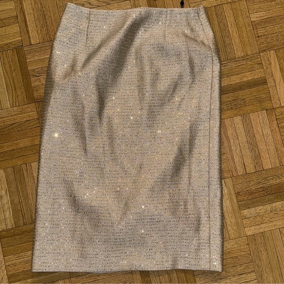 Oscar de la RENTA gold metallic sequin skirt - Picture 2 of 6